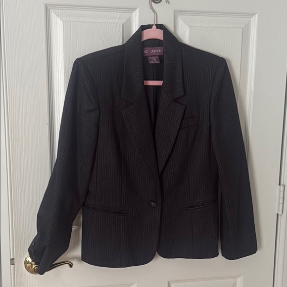 Dark gray, pinstripe, blazer, white and pink pinstripes size 10 acquisition - Picture 1 of 6